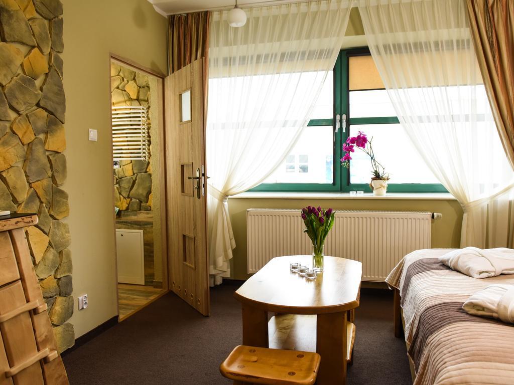 Spa Apartment Parkowy ฮอยนิตแซ ภายนอก รูปภาพ