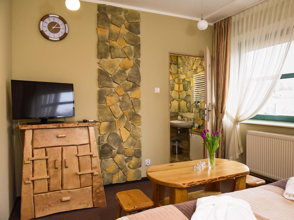 Spa Apartment Parkowy ฮอยนิตแซ ภายนอก รูปภาพ